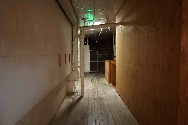 Industrial-Alley 117