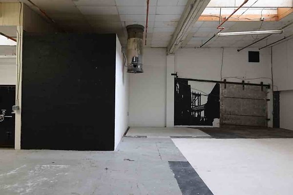 Industrial-Alley 183