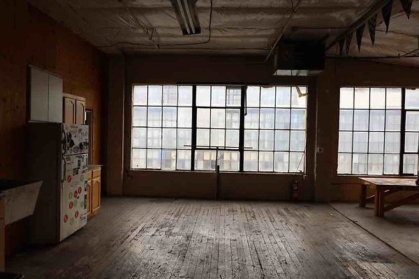 Industrial-Alley 124