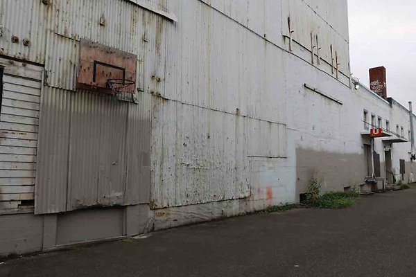 Industrial-Alley 17