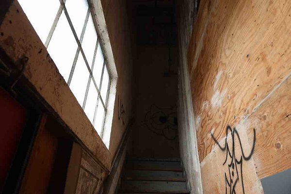 Industrial-Alley 198