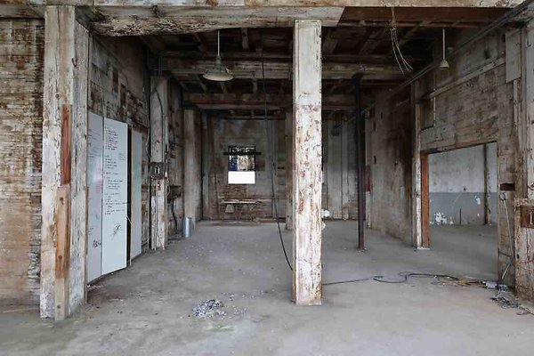 Industrial-Alley 253