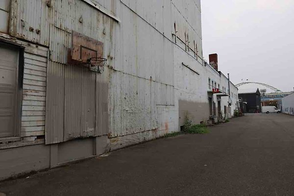 Industrial-Alley 196