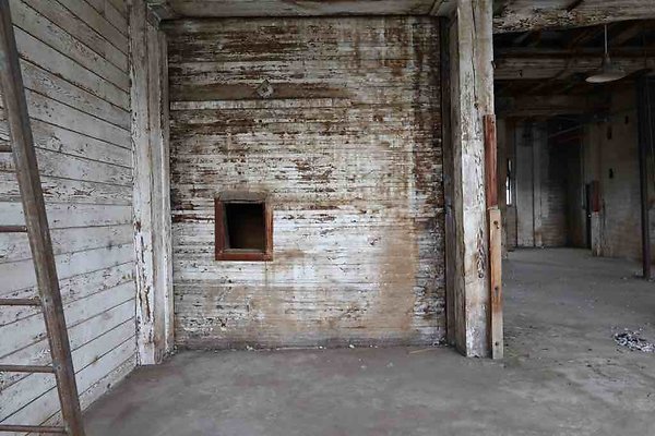 Industrial-Alley 249