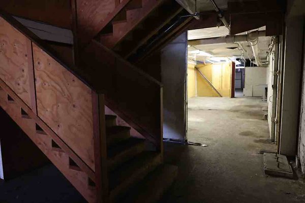 Industrial-Alley 141