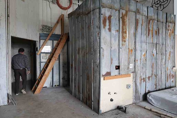 Industrial-Alley 228