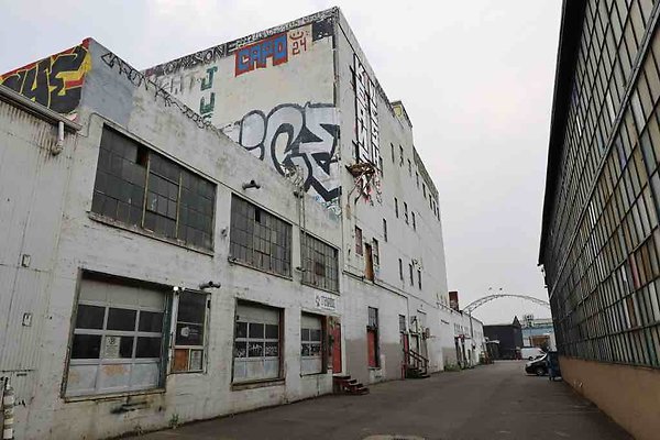 Industrial-Alley 193